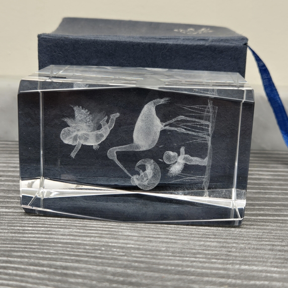 3D Laser Etched Glass Paperweight Cube Art Angel Baby & Stork Crystal Beautiful - Picture 8 of 13